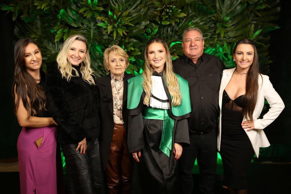 Formatura em Medicina da sua filha Larissa